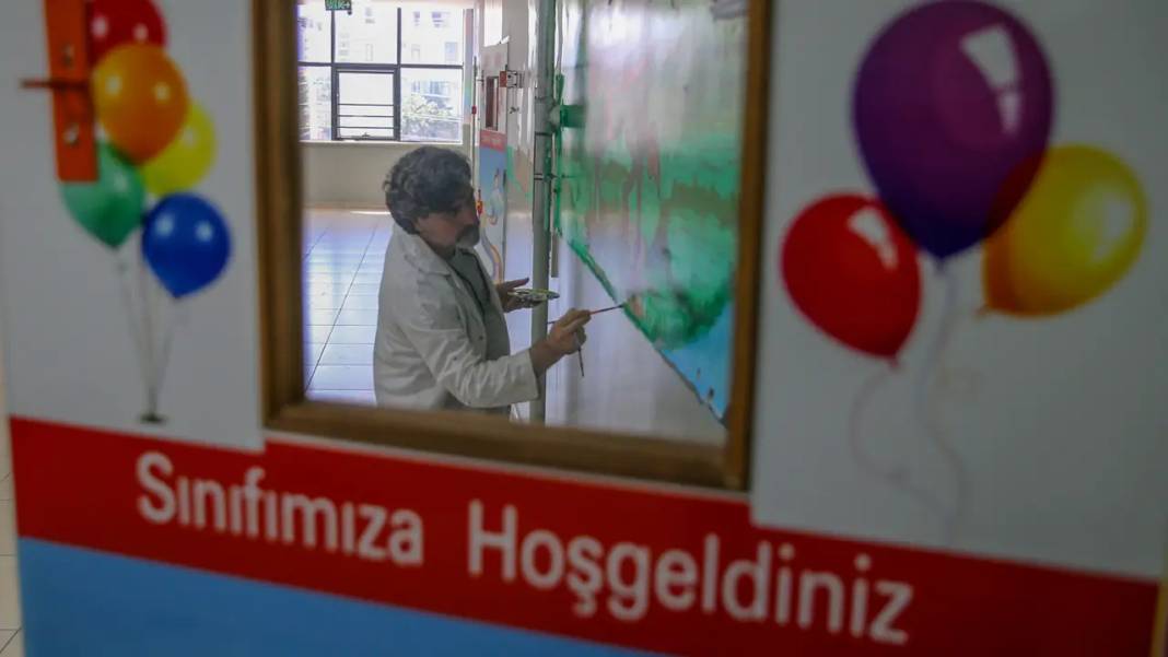 Diyarbakır’daki öğretmen okulunu resim galerisi yaptı 6